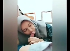 Bokep Indonesia - Ukhty Hijab Nyepong - xnxx porn bokephijab2021